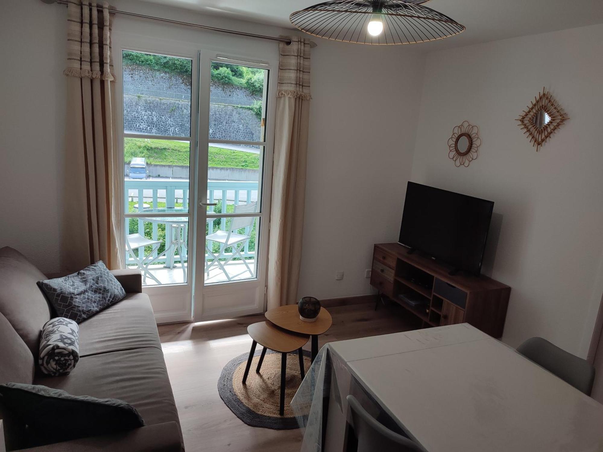 Charmant Appartement 4 Pers,Vue Montagne Avec Parking Prive Et Balcon Cauterets Exterior foto